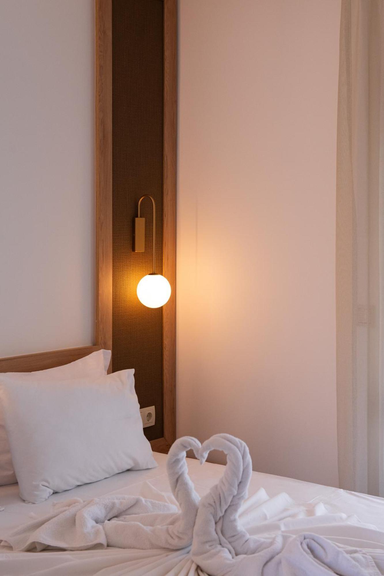 Olivento Beach Front Suites بوتوس المظهر الخارجي الصورة