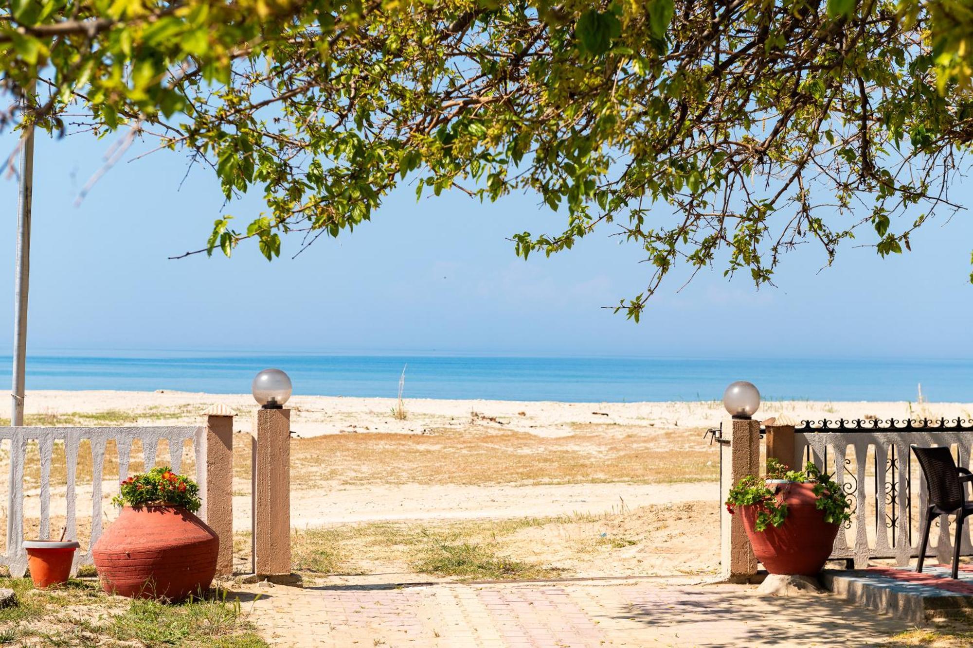 Olivento Beach Front Suites بوتوس المظهر الخارجي الصورة
