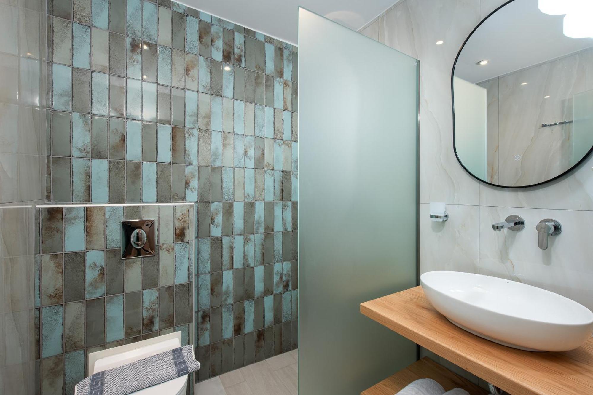 Olivento Beach Front Suites بوتوس المظهر الخارجي الصورة